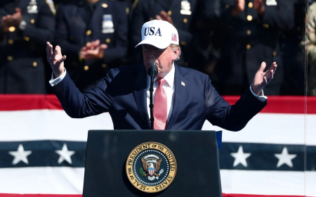 Five US TV networks halt Trump coverage over White House media ban