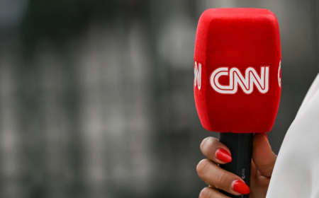 White House blocks CNN from Trump trip