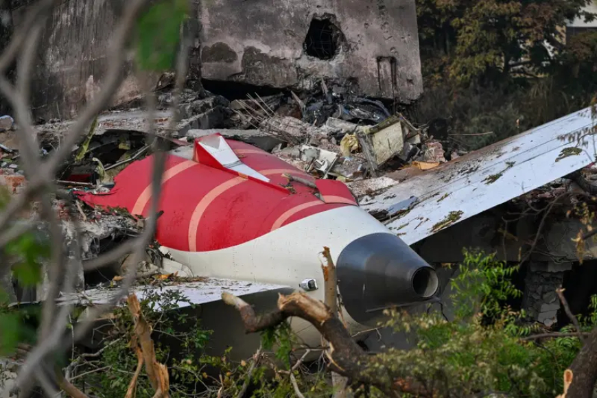 Military aircraft crashes during airshow