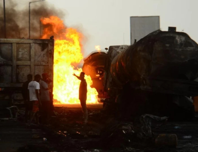 11 injured as petrol tanker explodes in Edo