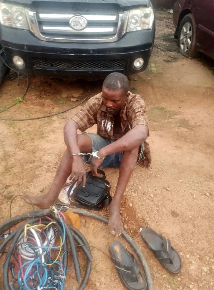 NSCDC arrests telecommunication mast vandal in Anambra